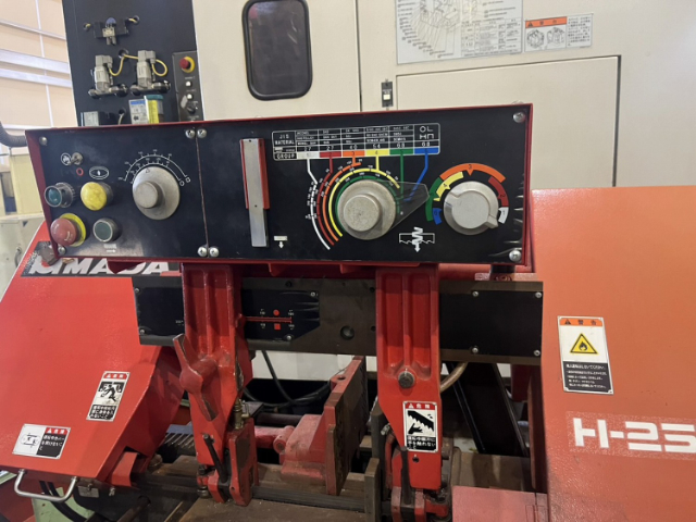 221303 バンドソー アマダ 2009 H-250SAIIの写真2