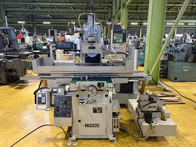 221535 成形研削盤 日興機械 2009 F-515Hの写真1