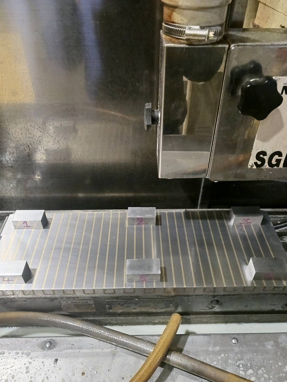 221548 平面研削盤 ナガセ 2007 SGE-515BLD2-E2の写真13