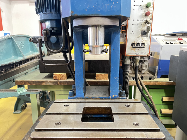 221552 油圧プレス JAM  HYP305Sの写真04