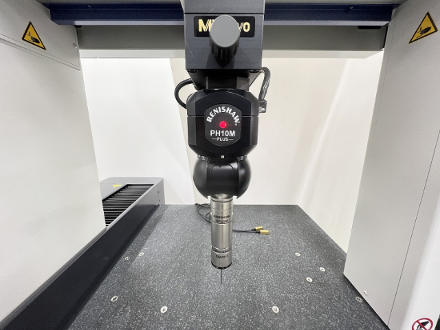 221570 CNC三次元測定機 ミツトヨ 2018 Crysta-Apex S574の写真03