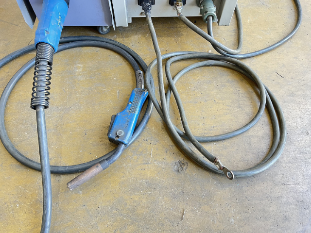 221603 半自動溶接機 ダイヘン 2005 CPTM-1604(S-1)の写真3