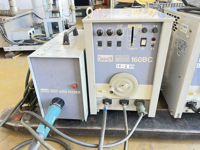 221604 半自動溶接機 ダイヘン 2003 CPTM-1604(S-1)の写真1