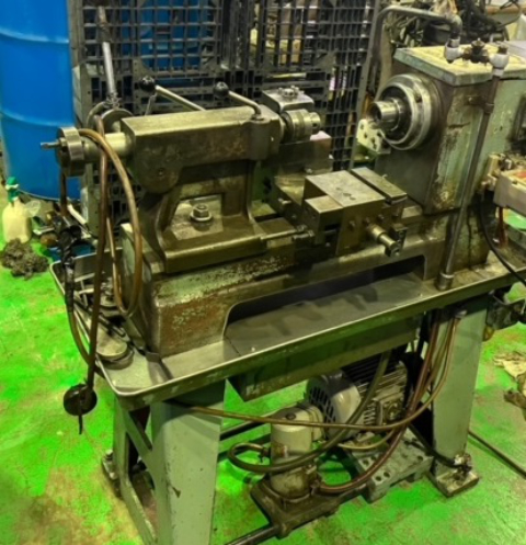 221626 面取旋盤 高松機械  T-800Kの写真2