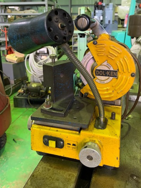 221632 ドリル研削盤 CGK  DL-3の写真1