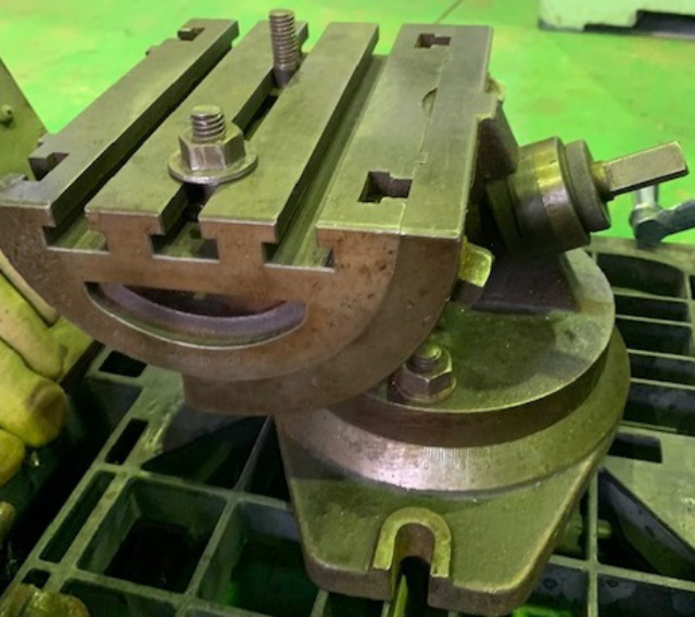 221864 傾斜テーブル |大和工機  AGA-2の写真1