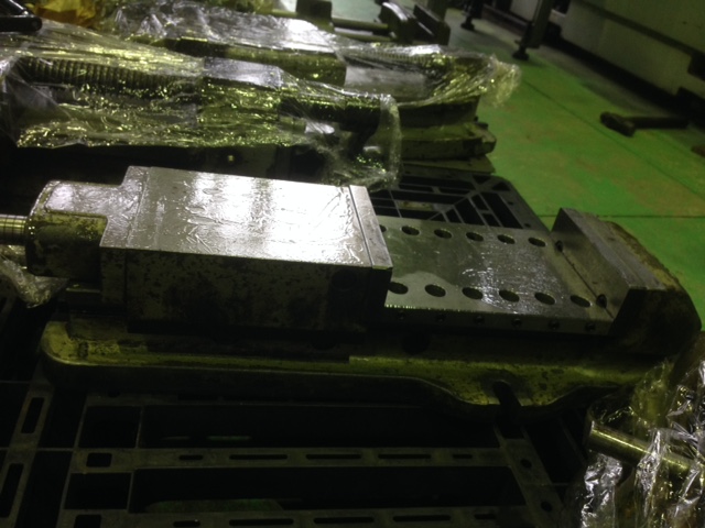 222022 油圧マシンバイス 武田機械  TK-125HVSの写真2