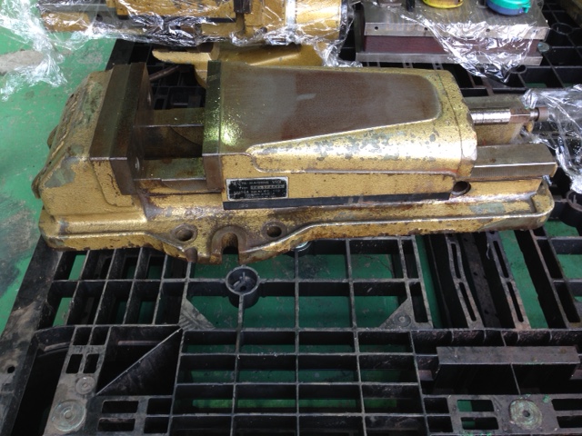 222026 油圧バイス 武田機械  TK-175HVSの写真1