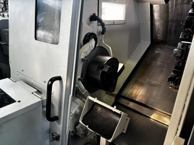 222321 NC旋盤 オークマ 2001 LB250Tの写真4