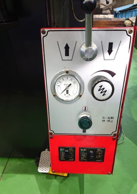 222348 コンターマシン アマダ 1997 VA-500の写真8