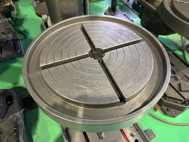 222351 直立ボール盤 吉田鉄工所  YD2-55の写真6