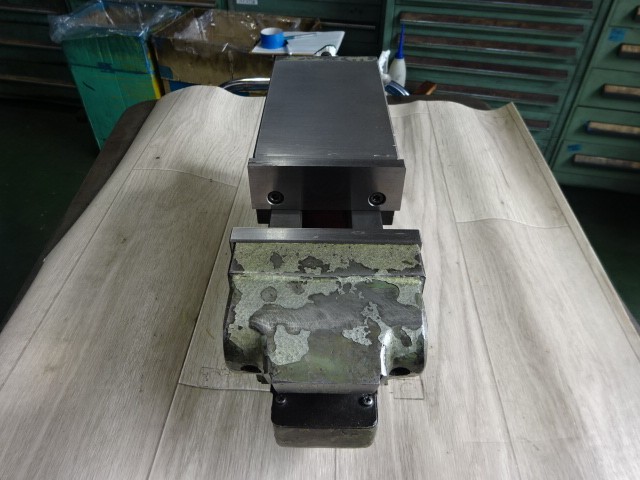 222373 傾斜油圧バイス 武田機械  TK-100HVI-Gの写真3