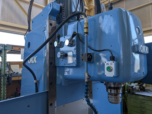 222436 NC立フライス盤 大阪機工 2006 らくらくミル RRM-3Vの写真3