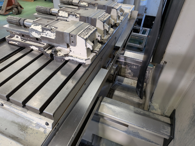 222437 NC立フライス盤 山口鉄工所 1997 YMV-45NFの写真6