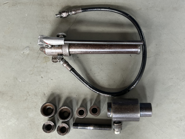 222823 手動油圧ポンプ(パンチャー) SANKI KOGYO  の写真02